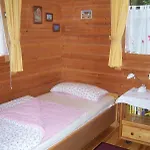 Prázdninový dům Komfortables-ferienblockhaus-nr-27-56-qm-bis-4-personen-viechtach-jaegerpark *